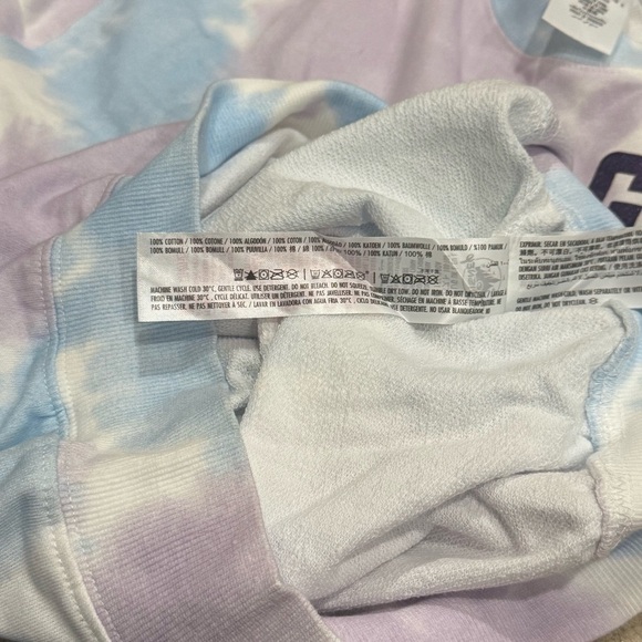 NEW Disney Tie Dye “A Pug is all You Need” Comfy Crewneck Sweater Size L - Picture 7 of 9